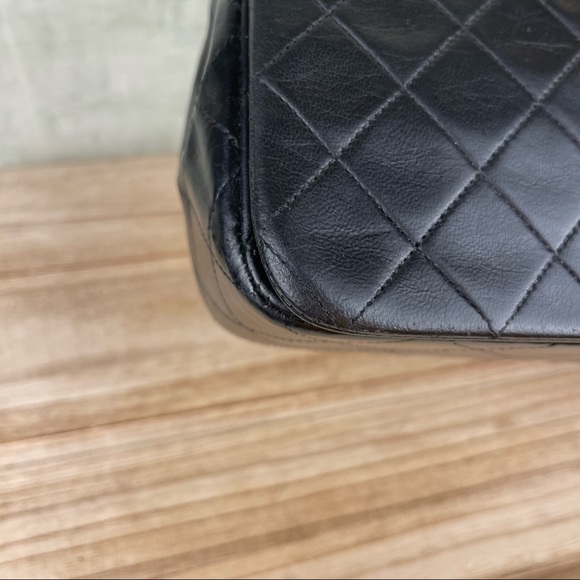 CHANEL CLASSIC FULL FLAP BLACK LAMBSKIN 24K GHW SMALL 🔥Like New!!!!🔥 - Picture 8 of 15